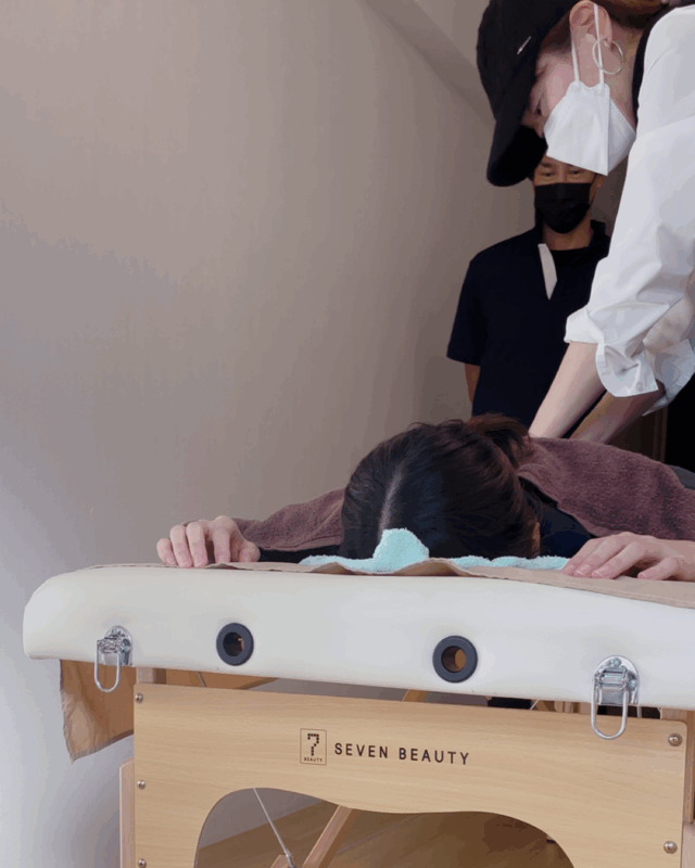 新大阪駅マッサージスクール風景